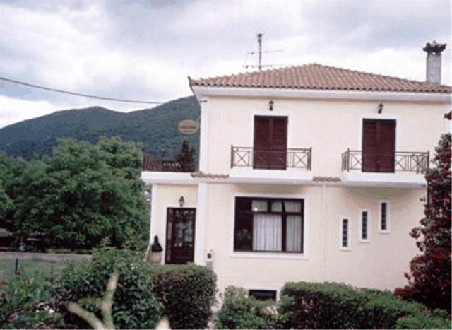 Ξενοδοχείο Αροάνιος Κλειτορία Εξωτερικό φωτογραφία