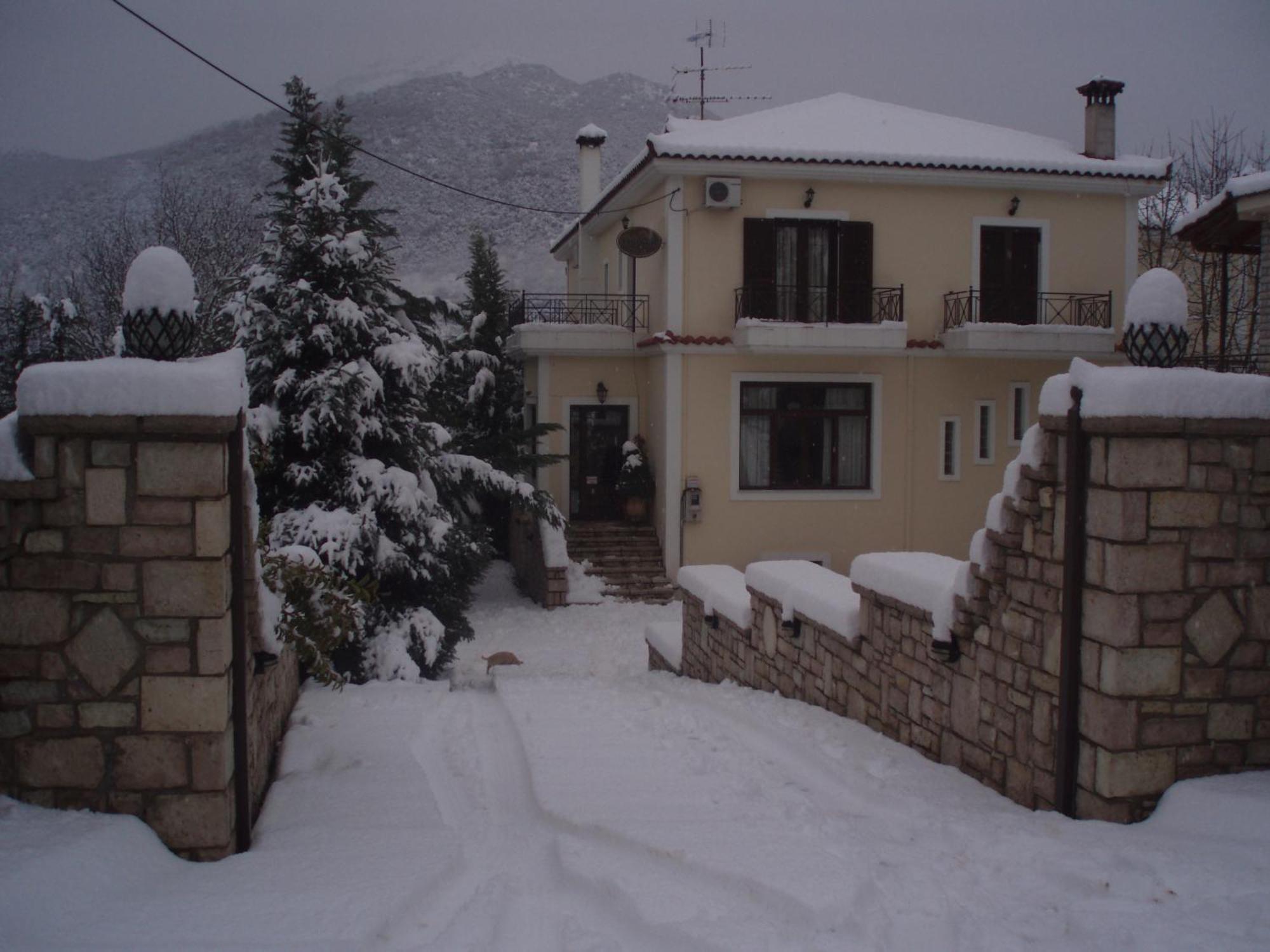 Ξενοδοχείο Αροάνιος Κλειτορία Εξωτερικό φωτογραφία