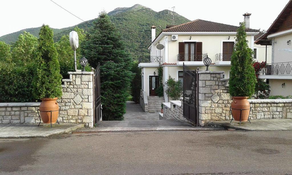 Ξενοδοχείο Αροάνιος Κλειτορία Εξωτερικό φωτογραφία